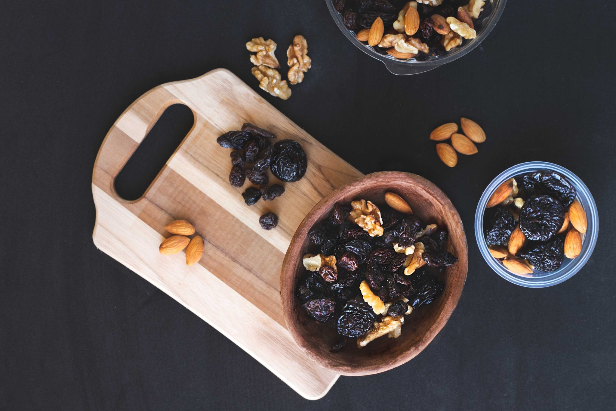 4 Health Benefits of Raisins